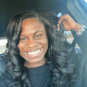 Meet your Posher, Stefani